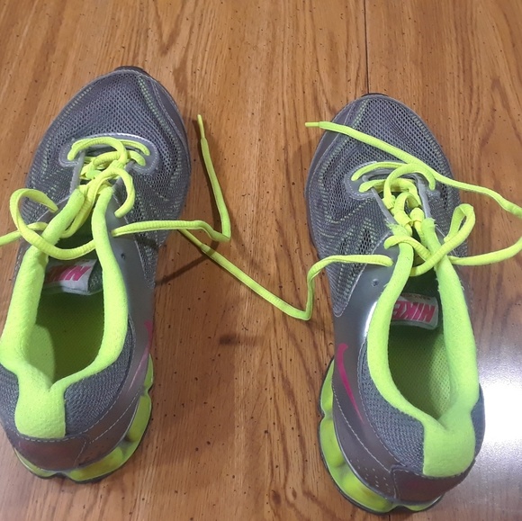 Nike Reax Size 7 - Picture 3 of 5